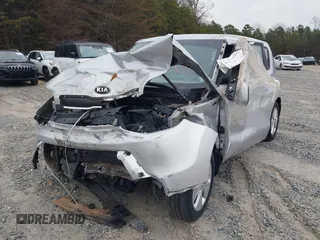 2016 Kia Soul with VIN KNDJN2A23G7865872, listed as a IAAI auction lot 41119669 with 1 mi miles. Bid and sale history available at carsss.com. Image 2.