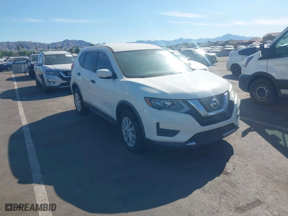 2017 Nissan Rogue SL with VIN 5N1AT2MV3HC825257, listed as a IAAI auction lot 40379208 with 109,784 mi miles. Bid and sale history available at carsss.com. Image 1.