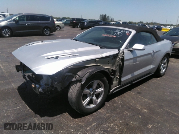2016 Ford Mustang V6 z VIN 1FATP8EM6G5307016, wystawiony jako IAAI lot #41940022 z przebiegiem 88 196 mil mil oraz . Historia ofert i sprzedaży dostępna na DreamBid. Obrazek 2.
