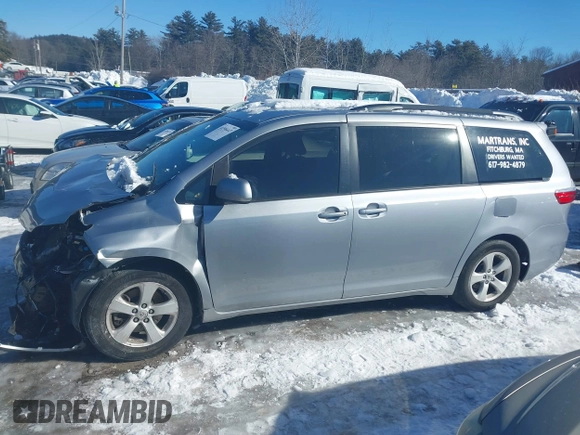 2016 Toyota Sienna LE AAS with VIN 5TDKK3DC6GS711315, listed as a IAAI auction lot 41596447 with 175,413 mi miles. Bid and sale history available at carsss.com. Image 15.