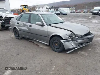 2002 Saab 9-3 z VIN YS3DF58K422002174, wystawiony jako IAAI lot #41744003 z przebiegiem 250 574 mil mil oraz . Historia ofert i sprzedaży dostępna na DreamBid. Obrazek 1.