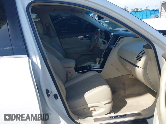 2010 Infiniti FX35 with VIN JN8AS1MU8AM801422, listed as a IAAI auction lot 41955709 with 202,345 mi miles. Bid and sale history available at carsss.com. Image 5.