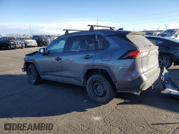2021 Toyota RAV4 LE with VIN 2T3G1RFV9MC246602, listed as a Copart auction lot 86204174 with 42,485 mi miles and Salvage Title. Bid and sale history available at carsss.com. Image 2.
