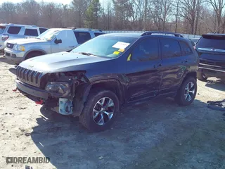 2017 Jeep Cherokee Trailhawk with VIN 1C4PJMBSXHW558190, listed as a IAAI auction lot 41485825 with 75,212 mi miles. Bid and sale history available at carsss.com. Image 23.