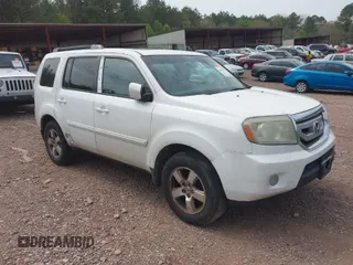 2011 Honda Pilot EX-L with VIN 5FNYF3H64BB027265, listed as a IAAI auction lot 41901424 with 198,556 mi miles and . Bid and sale history available at carsss.com. Image 1.