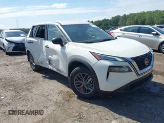 2021 Nissan Rogue S z VIN JN8AT3AA1MW005641, wystawiony jako IAAI lot #42302277 z przebiegiem 34 120 mil mil oraz . Historia ofert i sprzedaży dostępna na DreamBid. Obrazek 1.