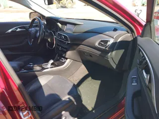 2017 Infiniti QX30 Luxury with VIN SJKCH5CR2HA021321, listed as a IAAI auction lot 41729337 with 55,486 mi miles. Bid and sale history available at carsss.com. Image 5.
