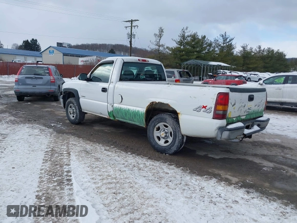 2000 Chevrolet Silverado 1500 with VIN 1GCEK14V8YE421717, listed as a IAAI auction lot 41280823 with 185,551 mi miles. Bid and sale history available at carsss.com. Image 3.