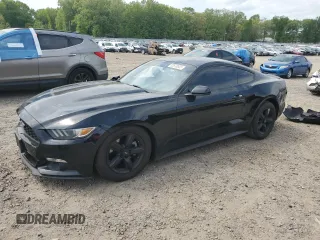 2015 Ford Mustang EcoBoost z VIN 1FA6P8TH7F5385449, wystawiony jako Copart lot #53570555 z przebiegiem 86 541 mil mil oraz Szkoda całkowita • Salvage title. Historia ofert i sprzedaży dostępna na DreamBid. Obrazek 1.
