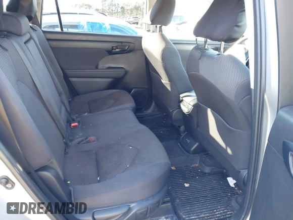 2023 Toyota Highlander L z VIN 5TDKDRAH1PS044814, wystawiony jako IAAI lot #41258184 z przebiegiem 54 055 mil mil oraz . Historia ofert i sprzedaży dostępna na DreamBid. Obrazek 8.