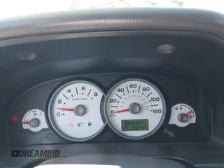 2006 Ford Escape XLT с VIN 1FMYU93166KB18305, выставлен на аукционе IAAI как лот 42316332 с пробегом 252 743 миль миль и . История ставок и продаж доступна на DreamBid. Изображение 7.