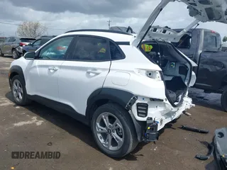 2022 Hyundai Kona SEL with VIN KM8K62AB1NU767029, listed as a IAAI auction lot 41938759 with 44,950 mi miles. Bid and sale history available at carsss.com. Image 3.