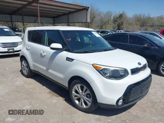 2016 Kia Soul + z VIN KNDJP3A56G7275580, wystawiony jako IAAI lot #41840328 z przebiegiem 94 859 mil mil oraz . Historia ofert i sprzedaży dostępna na DreamBid. Obrazek 1.