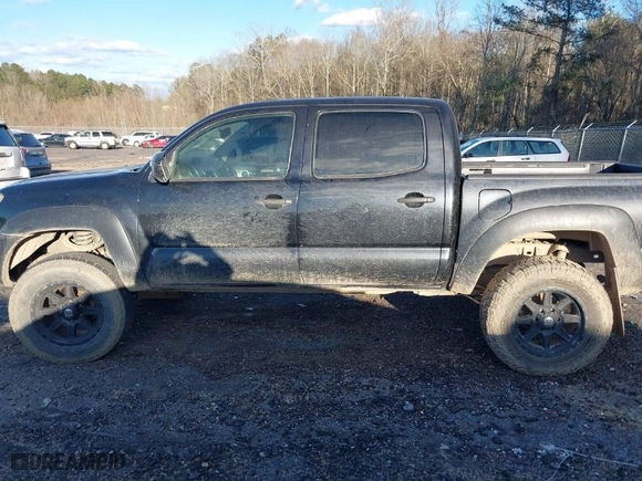 2007 Toyota Tacoma PreRunner with VIN 5TEJU62N77Z423494, listed as a IAAI auction lot 41716600 with 265,936 mi miles. Bid and sale history available at carsss.com. Image 15.
