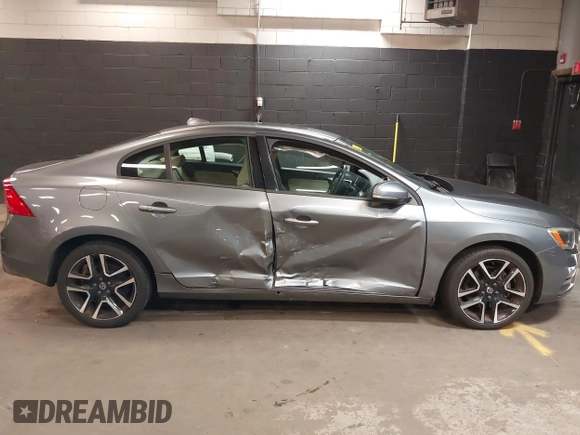 2018 Volvo S60 Dynamic with VIN YV140MTL8J2461042, listed as a IAAI auction lot 42093883 with 24,374 mi miles. Bid and sale history available at carsss.com. Image 6.