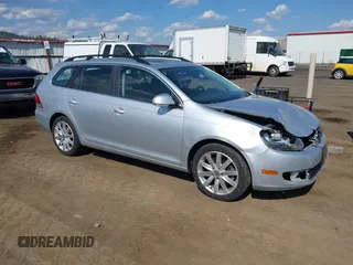 2014 Volkswagen Jetta TDI w/Sunroof & Nav with VIN 3VWPL7AJ7EM616219, listed as a IAAI auction lot 42784785 with 77,783 mi miles and . Bid and sale history available at DreamBid. Image 1.