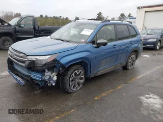 2025 Subaru Forester Premium with VIN JF2SLDDC7SH457793, listed as a IAAI auction lot 41309871 with 2,070 mi miles. Bid and sale history available at carsss.com. Image 2.