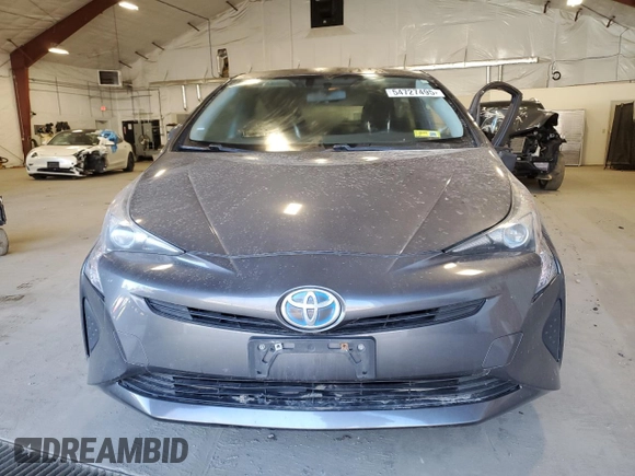 2016 Toyota Prius Four z VIN JTDKARFU2G3508628, wystawiony jako Copart lot #54727495 z przebiegiem Nie podano mil oraz Szkoda całkowita • Salvage title. Historia ofert i sprzedaży dostępna na DreamBid. Obrazek 5.
