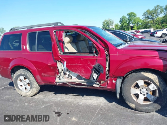 2006 Nissan Pathfinder SE z VIN 5N1AR18U76C621228, wystawiony jako IAAI lot #42178373 z przebiegiem 209 156 mil mil oraz . Historia ofert i sprzedaży dostępna na DreamBid. Obrazek 6.