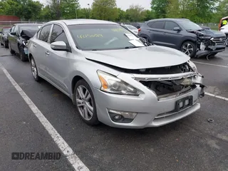 2015 Nissan Altima SL with VIN 1N4BL3AP2FC174260, listed as a IAAI auction lot 42156384 with 198,976 mi miles and . Bid and sale history available at DreamBid. Image 1.