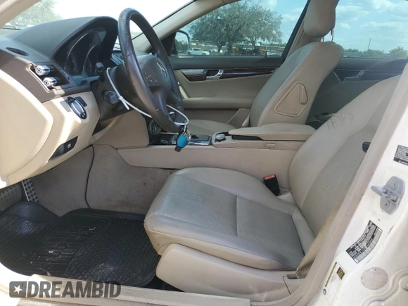 2009 Mercedes-Benz C 300 Sport with VIN WDDGF81X59F265844, listed as a Copart auction lot 53317415 with 209,533 mi miles and Salvage title. Bid and sale history available at DreamBid. Image 7.