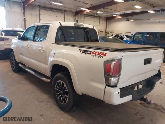 2020 Toyota Tacoma 4WD SR5 with VIN 3TMCZ5AN5LM362756, listed as a IAAI auction lot 41434387 with 42,971 mi miles. Bid and sale history available at carsss.com. Image 3.