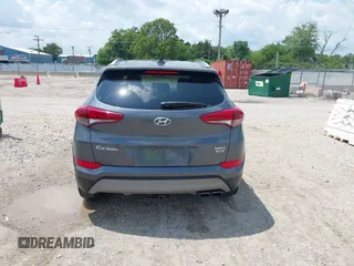 2018 Hyundai Tucson Sport z VIN KM8J3CAL9JU752050, wystawiony jako IAAI lot #42558721 z przebiegiem 173 974 mil mil oraz . Historia ofert i sprzedaży dostępna na DreamBid. Obrazek 16.