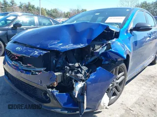 2020 Kia Forte GT-Line z VIN 3KPF34AD8LE190300, wystawiony jako IAAI lot #41994609 z przebiegiem 43 821 mil mil oraz . Historia ofert i sprzedaży dostępna na DreamBid. Obrazek 6.