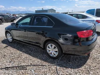 2013 Volkswagen Jetta SE with VIN 3VWDX7AJ8DM292073, listed as a Copart auction lot 59989585 with 129,697 mi miles and Salvage title. Bid and sale history available at DreamBid. Image 2.