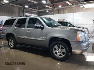 2007 GMC Yukon SLT with VIN 1GKFK13087J327213, listed as a Copart auction lot 76300784 with 205,188 mi miles and Clean Title. Bid and sale history available at carsss.com. Image 4.
