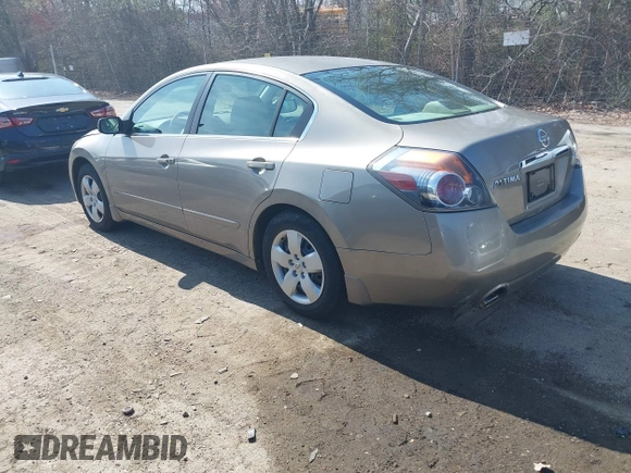 2008 Nissan Altima 2.5 S with VIN 1N4AL21E28C129424, listed as a IAAI auction lot 41967867 with 67,743 mi miles. Bid and sale history available at carsss.com. Image 3.