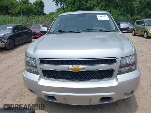 2013 Chevrolet Tahoe LT with VIN 1GNSCBE06DR320906, listed as a IAAI auction lot 42505492 with 161,162 mi miles and . Bid and sale history available at DreamBid. Image 13.