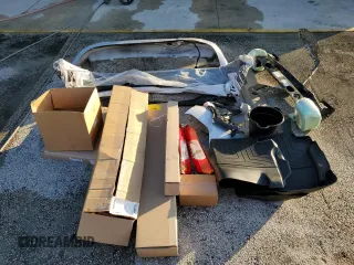 2018 Ford Transit Connect XLT z VIN NM0GE9F77J1353045, wystawiony jako Copart lot #85640224 z przebiegiem 102 944 mil mil oraz Szkoda całkowita • Salvage title. Historia ofert i sprzedaży dostępna na DreamBid. Obrazek 13.
