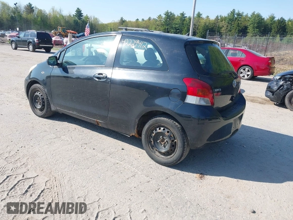 2010 Toyota Yaris z VIN JTDJT4K39A5292536, wystawiony jako IAAI lot #42229412 z przebiegiem 152 195 mil mil oraz . Historia ofert i sprzedaży dostępna na DreamBid. Obrazek 3.