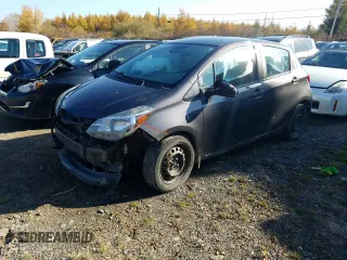 2017 Toyota Yaris L z VIN VNKKTUD31HA078926, wystawiony jako Copart lot #72249184 z przebiegiem Nie podano mil oraz Szkoda całkowita • Salvage title. Historia ofert i sprzedaży dostępna na DreamBid. Obrazek 1.