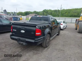 2007 Ford Explorer Sport Trac Limited z VIN 1FMEU53807UA10745, wystawiony jako IAAI lot #42355427 z przebiegiem 192 716 mil mil oraz . Historia ofert i sprzedaży dostępna na DreamBid. Obrazek 4.