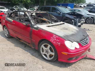 2005 Mercedes-Benz CLK 500 z VIN WDBTK75J85F161393, wystawiony jako IAAI lot #42394578 z przebiegiem Nie podano mil oraz . Historia ofert i sprzedaży dostępna na DreamBid. Obrazek 1.