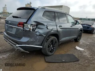 2019 Volkswagen Atlas SEL with VIN 1V2MR2CA5KC539270, listed as a Copart auction lot 53301005 with 111,245 mi miles and Salvage title. Bid and sale history available at DreamBid. Image 3.