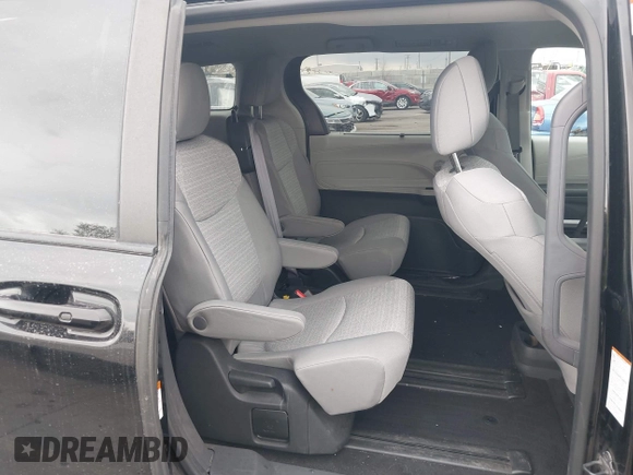 2022 Toyota Sienna LE z VIN 5TDKSKFC1NS042455, wystawiony jako IAAI lot #41921094 z przebiegiem 84 810 mil mil oraz . Historia ofert i sprzedaży dostępna na DreamBid. Obrazek 8.