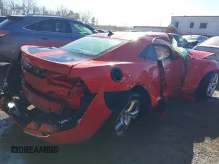 2010 Chevrolet Camaro 2SS z VIN 2G1FK1EJ5A9158992, wystawiony jako IAAI lot #41440398 z przebiegiem Nie podano mil oraz . Historia ofert i sprzedaży dostępna na DreamBid. Obrazek 6.