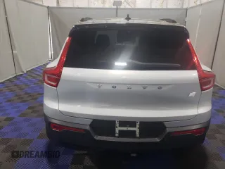 2021 Volvo XC40 z VIN YV4ED3UR6M2451820, wystawiony jako Copart lot #54514045 z przebiegiem 44 274 mil mil oraz Tytuł czysty. Historia ofert i sprzedaży dostępna na DreamBid. Obrazek 6.