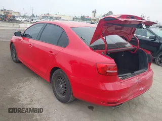 2015 Volkswagen Jetta S z VIN 3VW1K7AJ1FM302365, wystawiony jako IAAI lot #42282246 z przebiegiem 131 405 mil mil oraz . Historia ofert i sprzedaży dostępna na DreamBid. Obrazek 3.