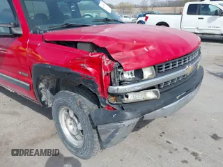 2000 Chevrolet Silverado 1500 LT with VIN 1GCEK19T9YE263251, listed as a IAAI auction lot 42049501 with 238,729 mi miles and . Bid and sale history available at DreamBid. Image 6.