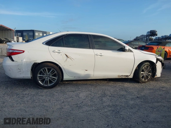 2017 Toyota Camry XLE with VIN 4T1BF1FK1HU722048, listed as a IAAI auction lot 41958761 with 999,999 mi miles. Bid and sale history available at carsss.com. Image 12.