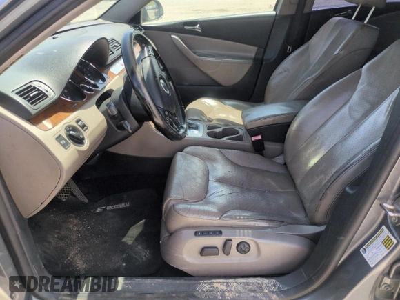 2007 Volkswagen Passat 2.0T with VIN WVWEK73C07P049070, listed as a Copart auction lot 58236315 with 190,453 mi miles and Salvage title. Bid and sale history available at DreamBid. Image 7.