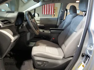 2022 Toyota Sienna LE with VIN 5TDKRKEC2NS090169, listed as a Copart auction lot 60974515 with 83,746 mi miles and Salvage title. Bid and sale history available at DreamBid. Image 7.