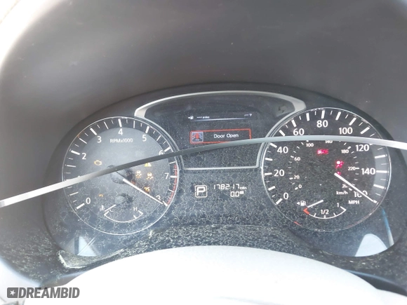 2013 Nissan Altima 2.5 SV with VIN 1N4AL3AP3DC904184, listed as a IAAI auction lot 41952198 with 178,217 mi miles. Bid and sale history available at carsss.com. Image 7.