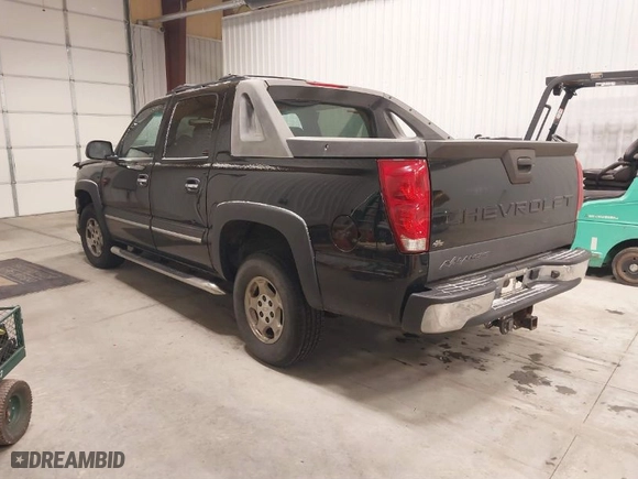 2005 Chevrolet Avalanche LS with VIN 3GNEC12Z45G296522, listed as a IAAI auction lot 41380309 with 245,380 mi miles. Bid and sale history available at carsss.com. Image 3.