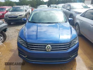 2016 Volkswagen Passat SE z VIN 1VWBT7A38GC009794, wystawiony jako IAAI lot #42246060 z przebiegiem 126 678 mil mil oraz . Historia ofert i sprzedaży dostępna na DreamBid. Obrazek 12.