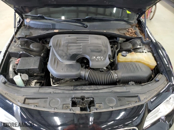 2015 Chrysler 300 with VIN 2C3CCAEG7FH893583, listed as a Copart auction lot 49104575 with 85,816 mi miles and Clean Title. Bid and sale history available at carsss.com. Image 11.
